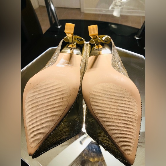 NWOTB STEVE MADDEN Women's Martina Rhinestone Pointed-Toe Pumps. Size 7 - Picture 13 of 13